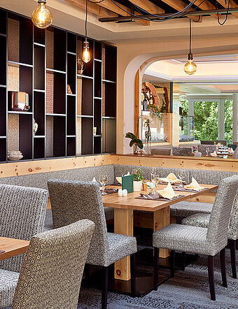 Die Fotos dürfen ausschließlich für PR- und Marketingmaßnahmen des Hotels Steiger, Neukirchen, Österreich verwendet werden.Jegliche Nutzung Dritter (durch Verkauf oder Weitergabe) ist mit dem Bildautor, Michael Huber | www.huber-fotografie.at, gesondert zu vereinbaren.Copyright aller Aufnahmen:Michael Huber5730 Mittersill. Hallenbadstraße 4www.huber-fotografie.at0664 / 250 86 32